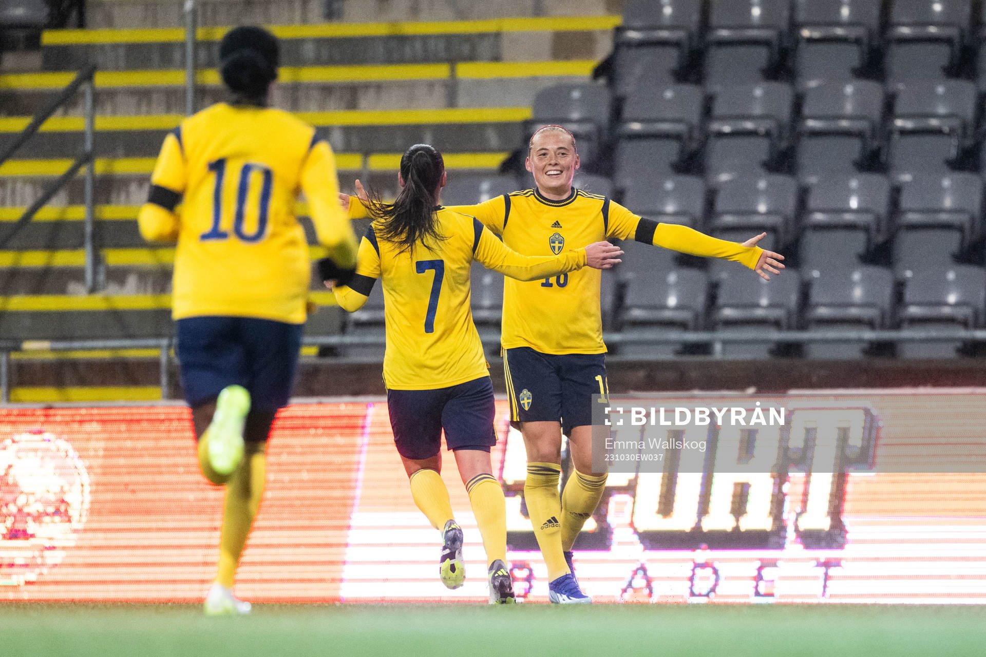 Paulina Nyström of Sweden celebrates with Emilia Pelgander