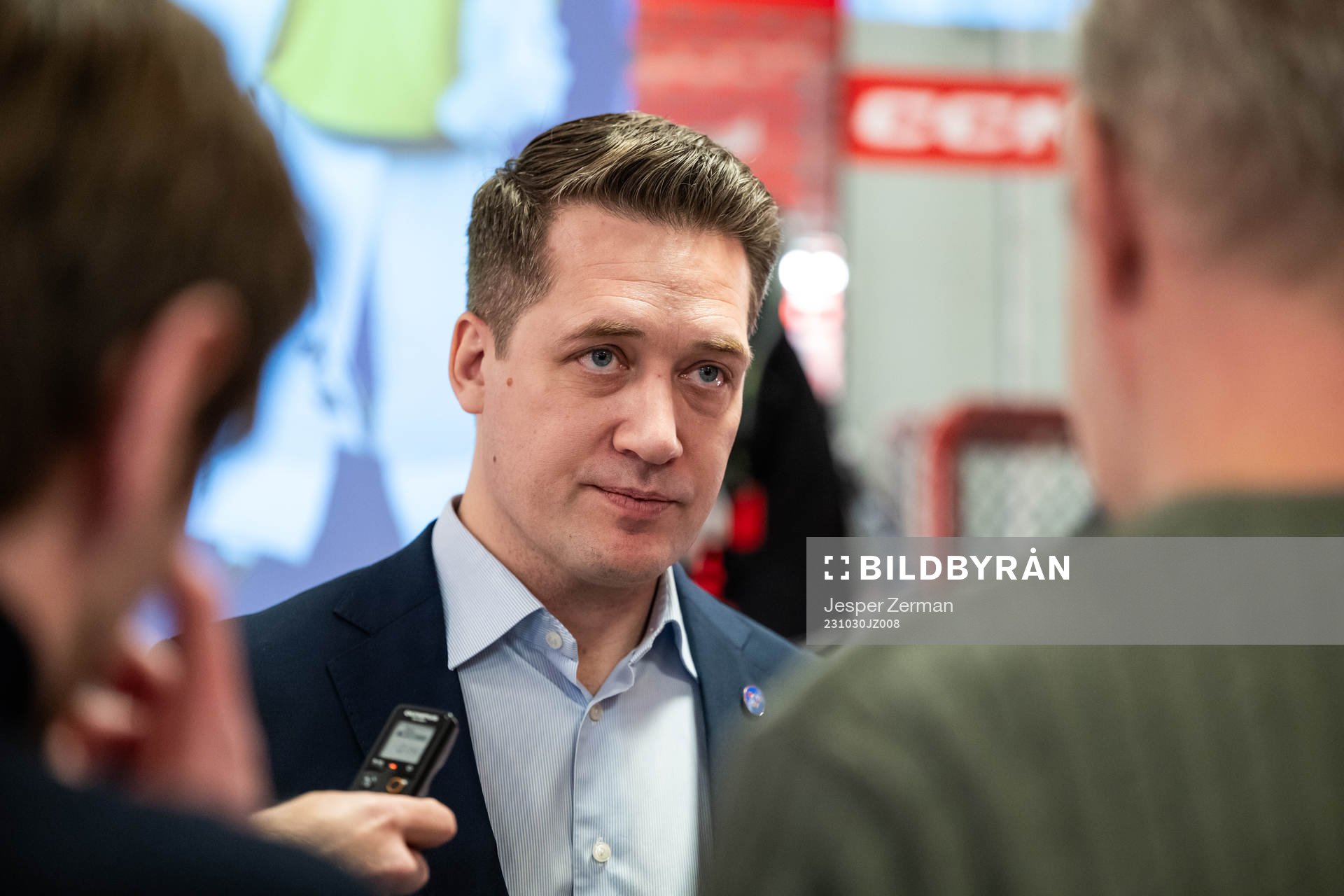 Tre Kronors förbundskapten Sam Hallam