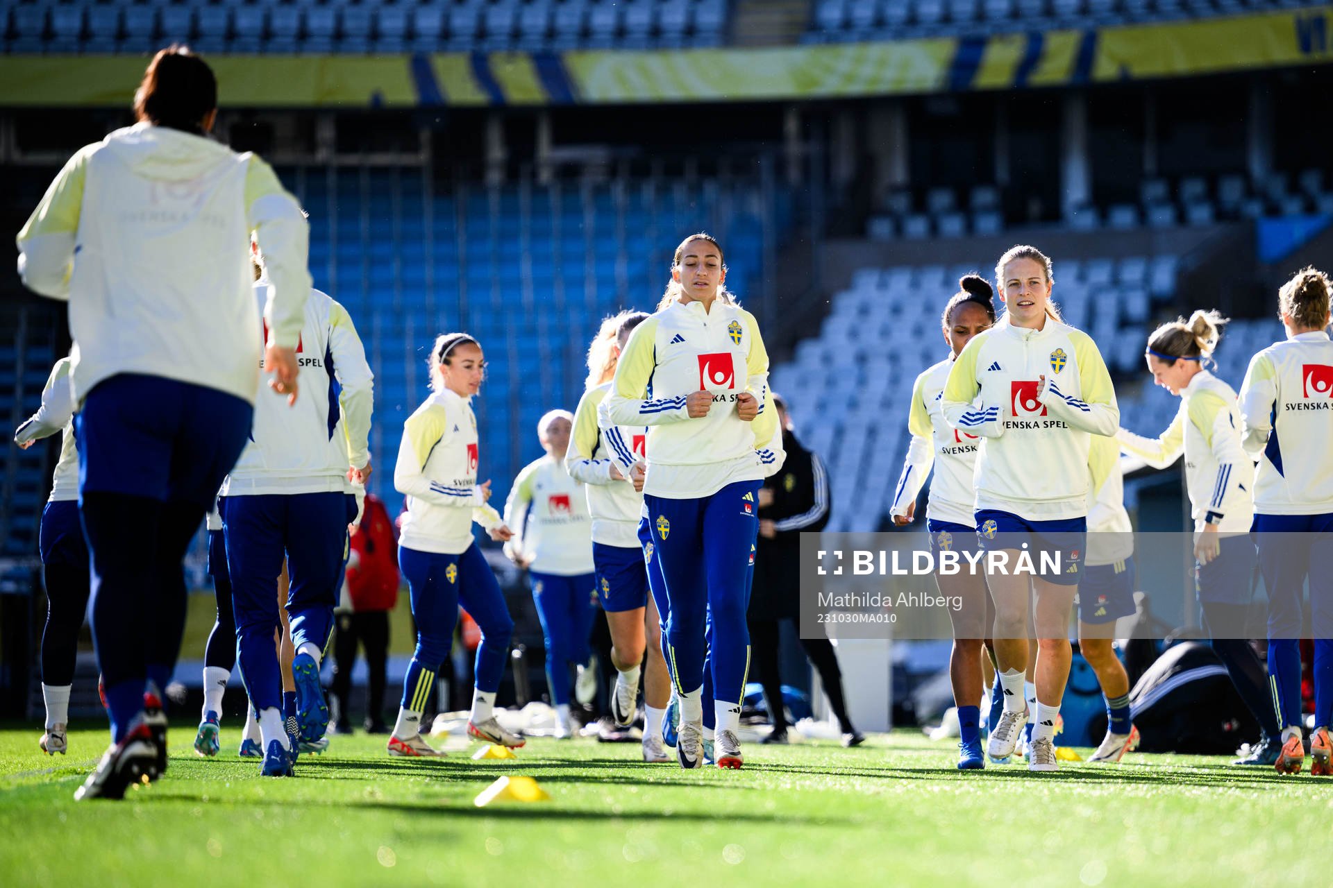 Rosa Kafaji and Anna Anvegård of the Swedish women's