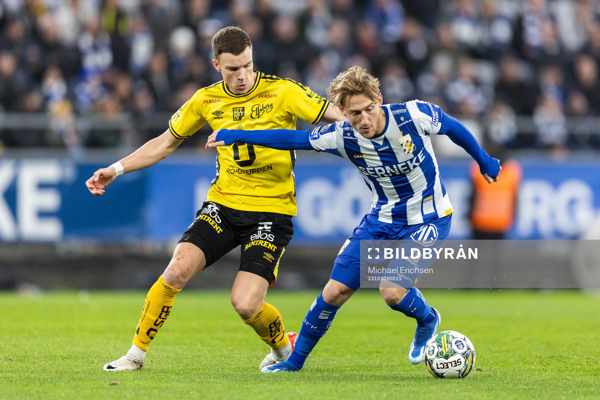 Elfsborgs Andri Fannar Baldursson och IFK Göteborgs Arbnor