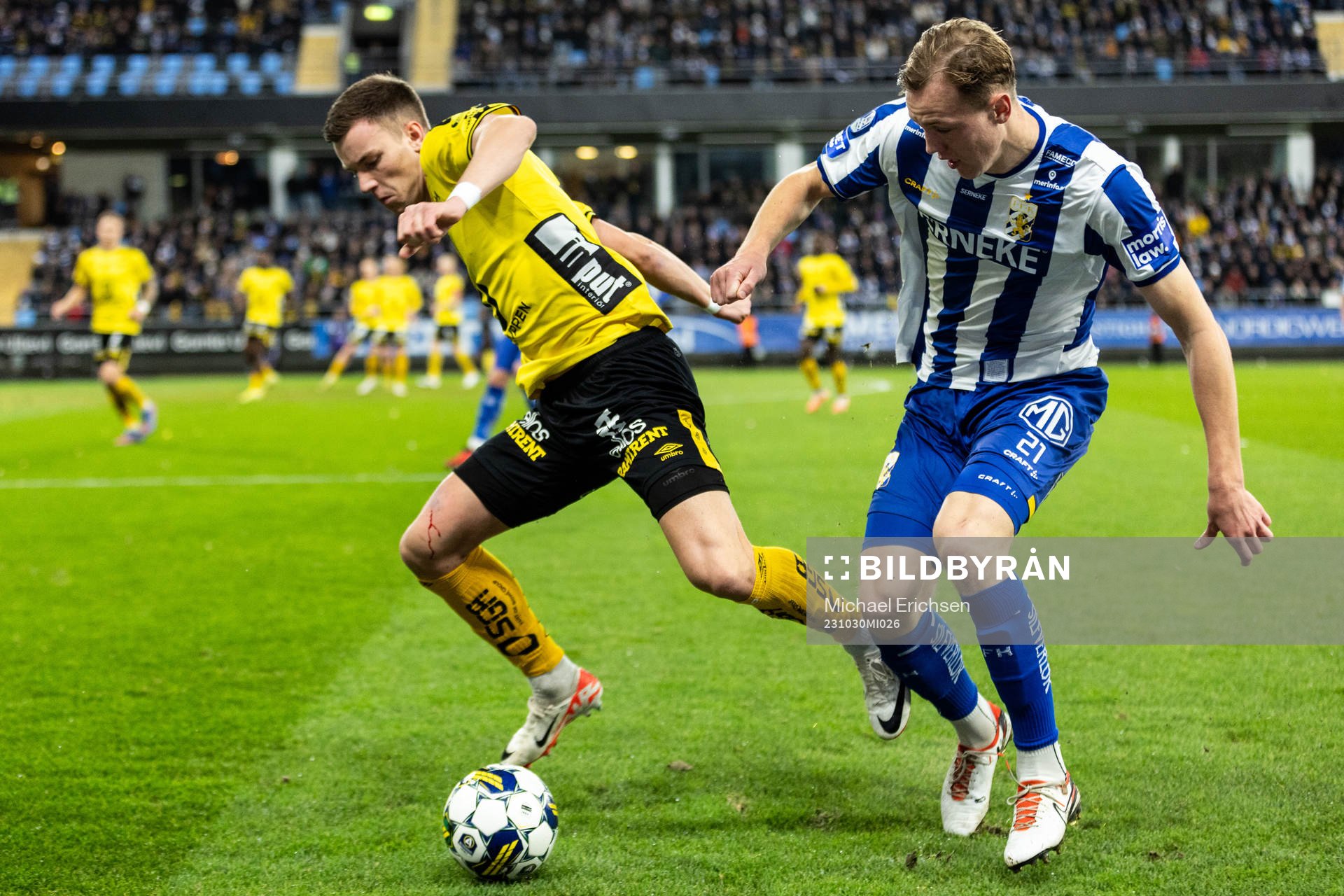 Elfsborgs Andri Fannar Baldursson och IFK Göteborgs Adam