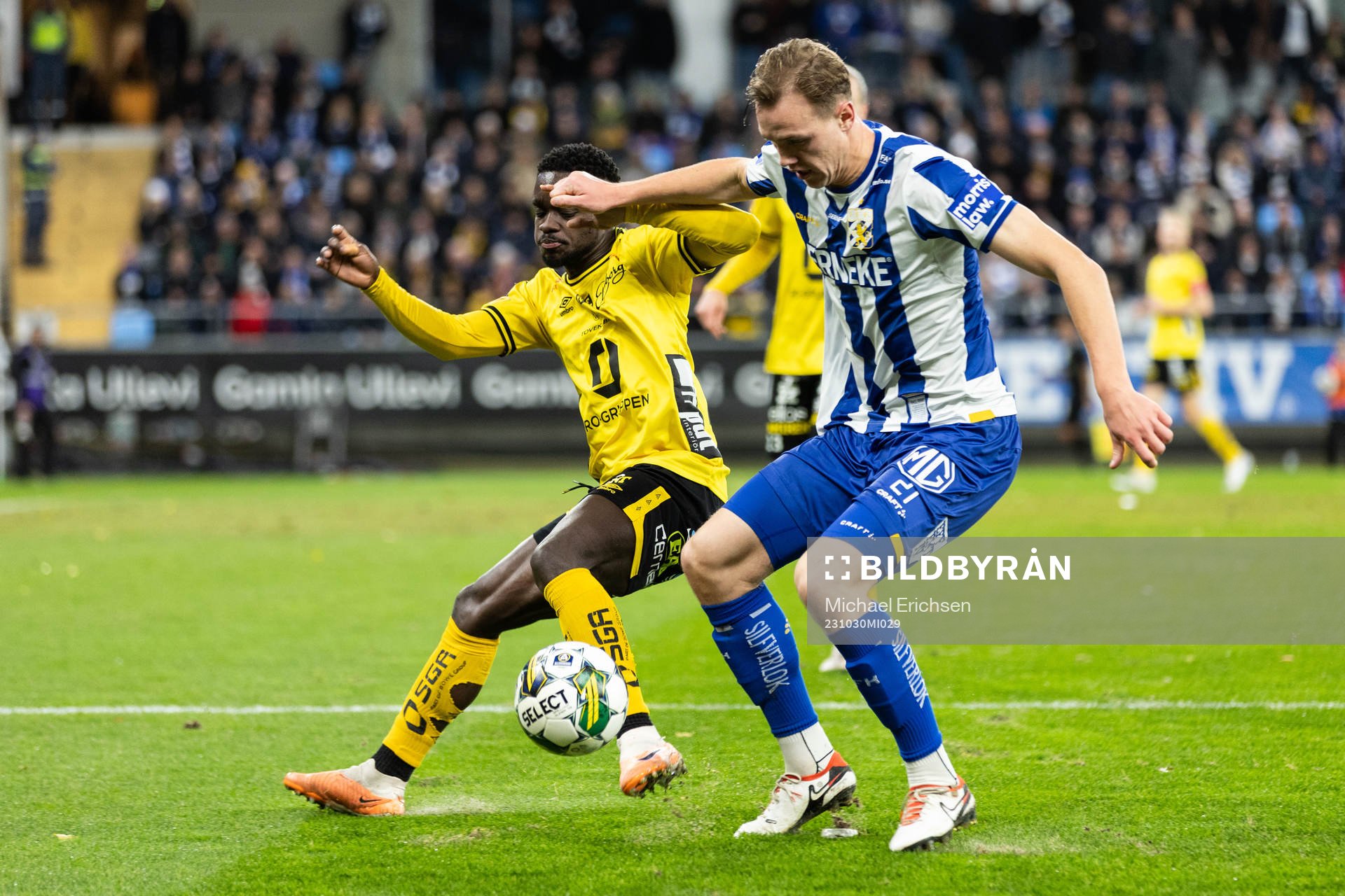 Elfsborgs Emmanuel Boateng och IFK Göteborgs Adam Carlén