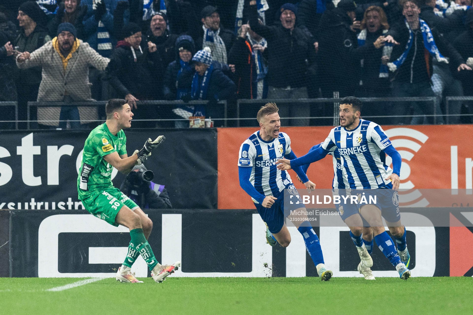 IFK Göteborgs spelare jublar
