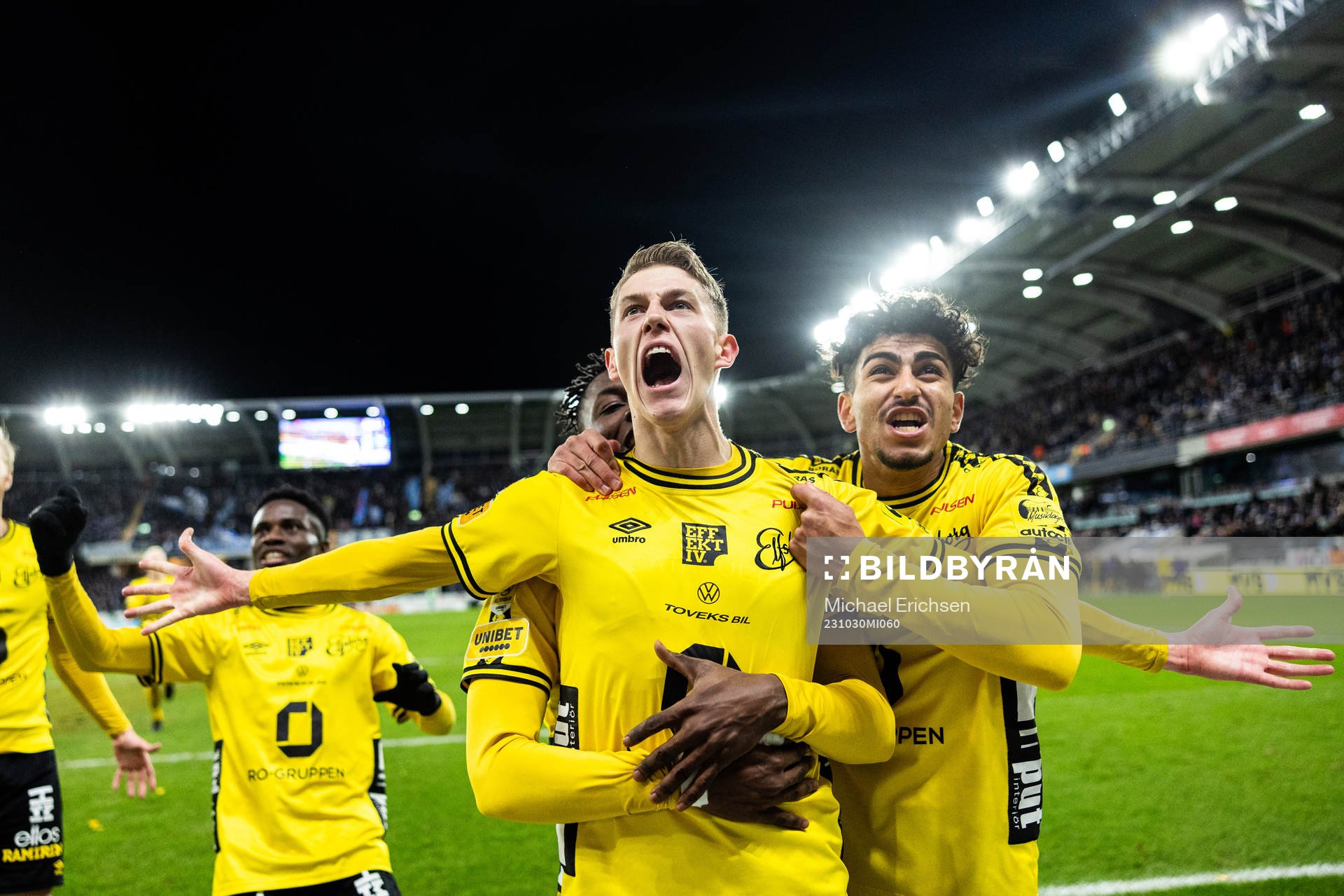 Elfsborgs Alexander Bernhardsson jublar
