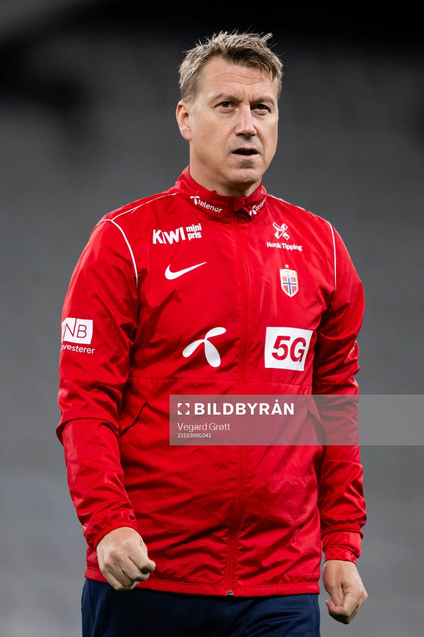 Leif Gunnar Smerud, head coach of the Norwegian women's