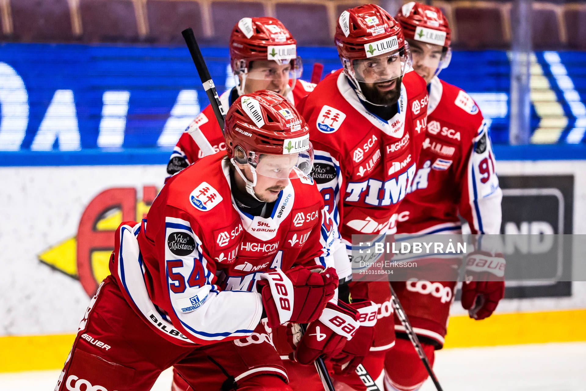 Timrås Jonathan Dahlén jublar