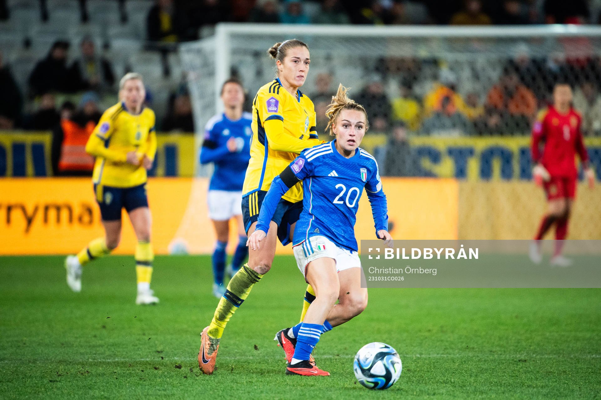 Filippa Angeldahl of Sweden and Giada Greggi of Italy