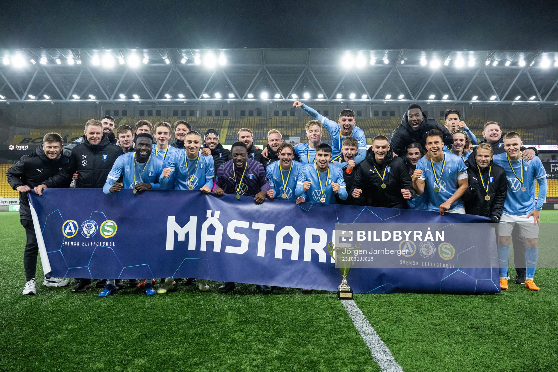Malmö FFs spelare jublar efter finalen i U21 Allsvenskan mellan Elfsborg och Malmö FF den 31 oktober 2023 i Borås. 