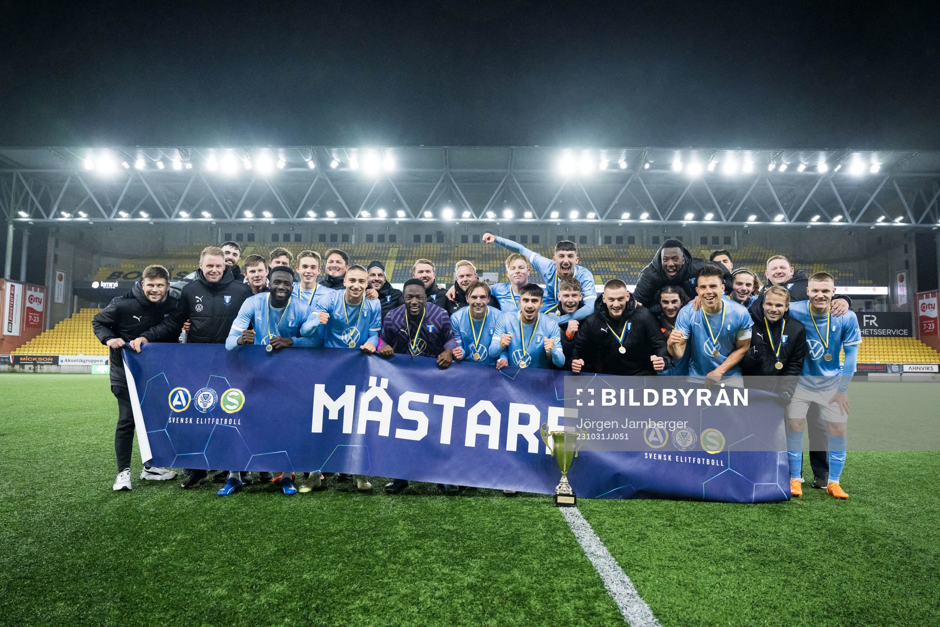 Malmö FFs spelare jublar efter finalen i U21 Allsvenskan mellan Elfsborg och Malmö FF den 31 oktober 2023 i Borås. 