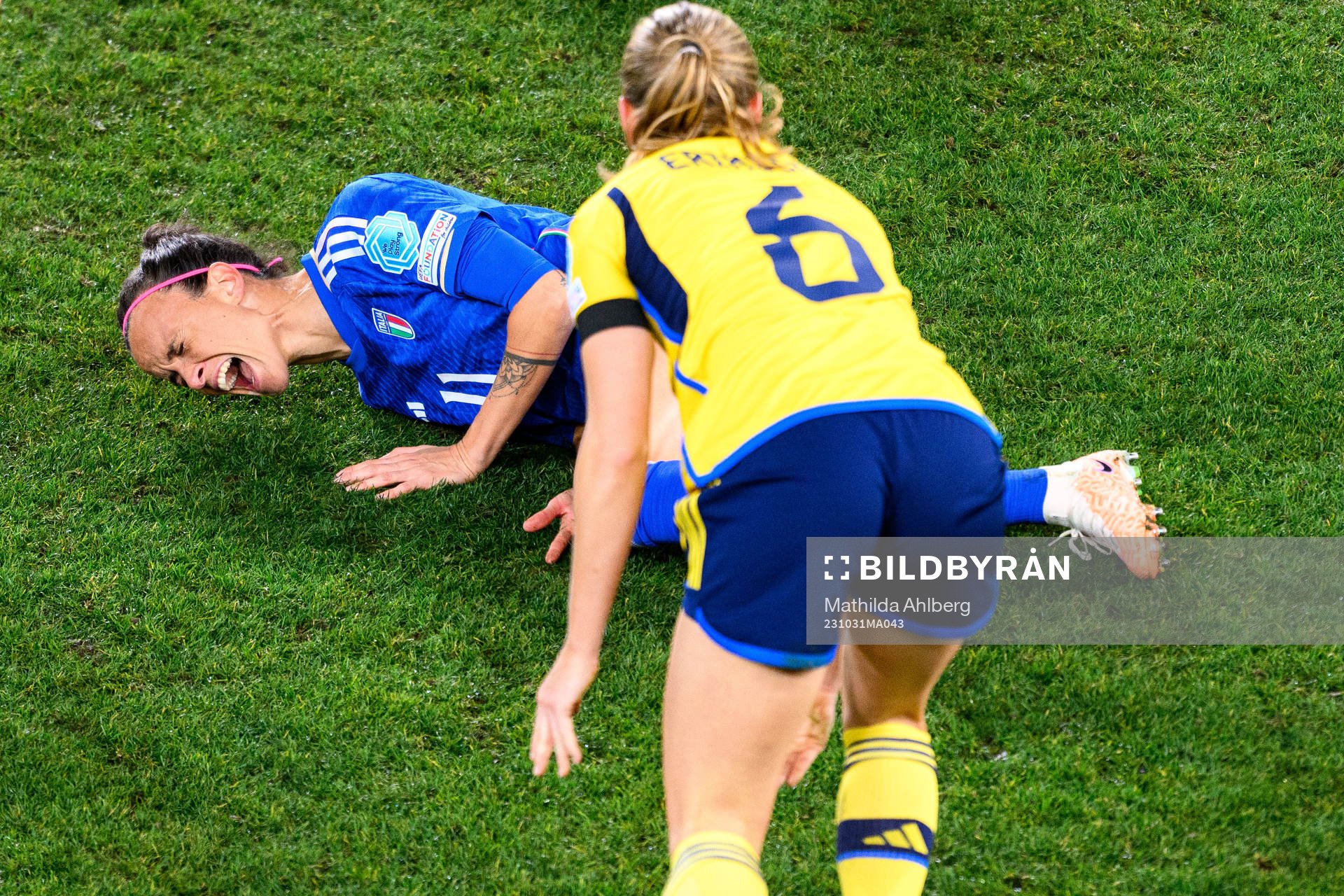 Barbara Bonansea of Italien in pain