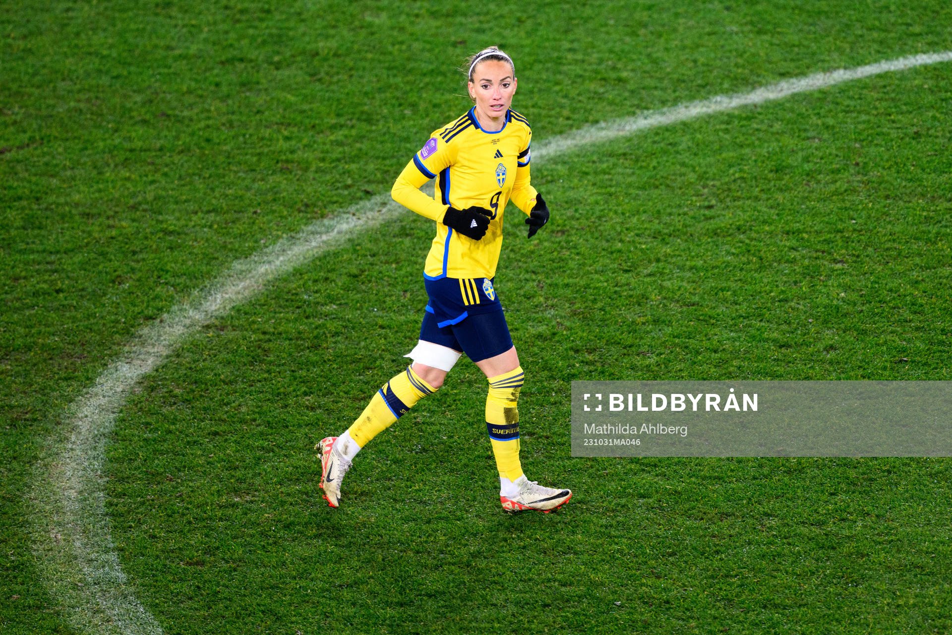 Kosovare Asllani of Sweden