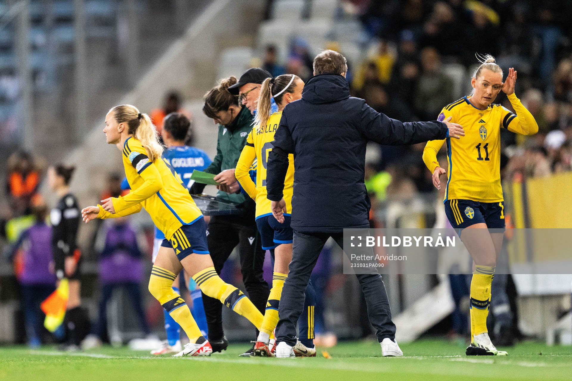 Matilda Vinberg, Kosovare Asllani and Stina Blackstenius of