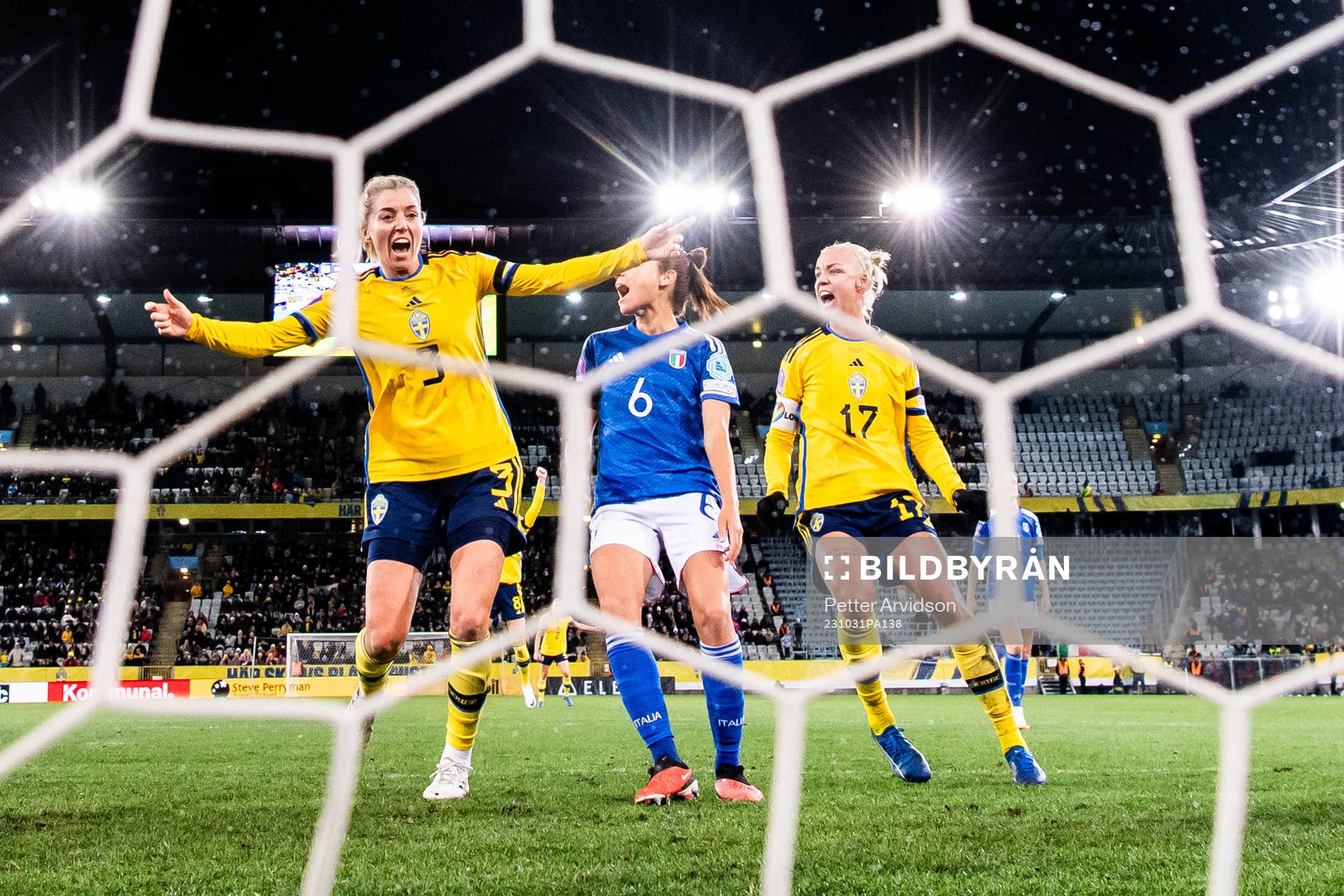 Linda Sembrant of Sweden celebrate with Caroline Seger