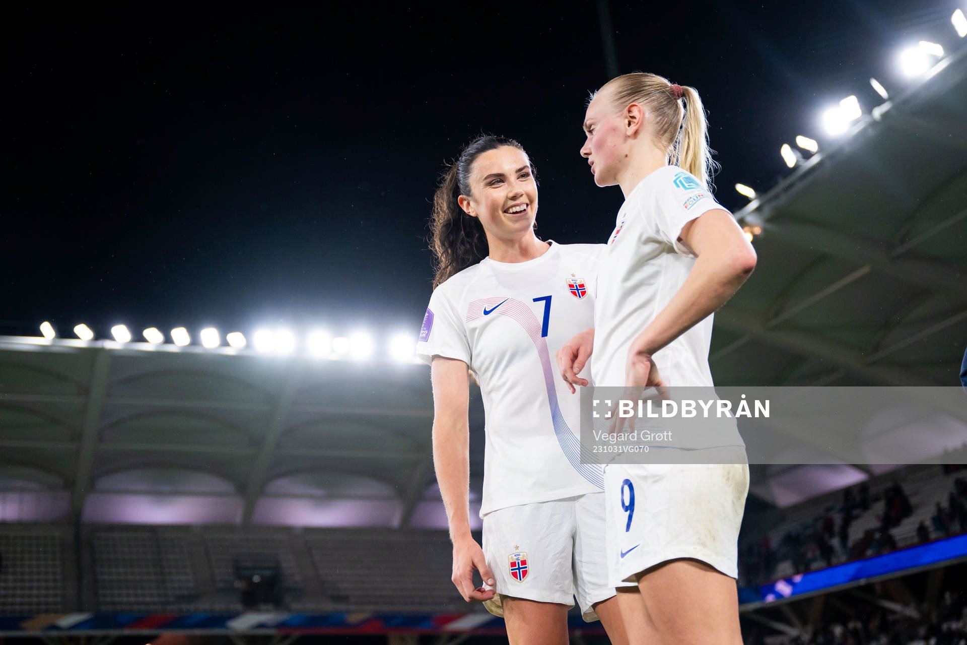 Ingrid Syrstad Engen and Karina Sævik of Norway