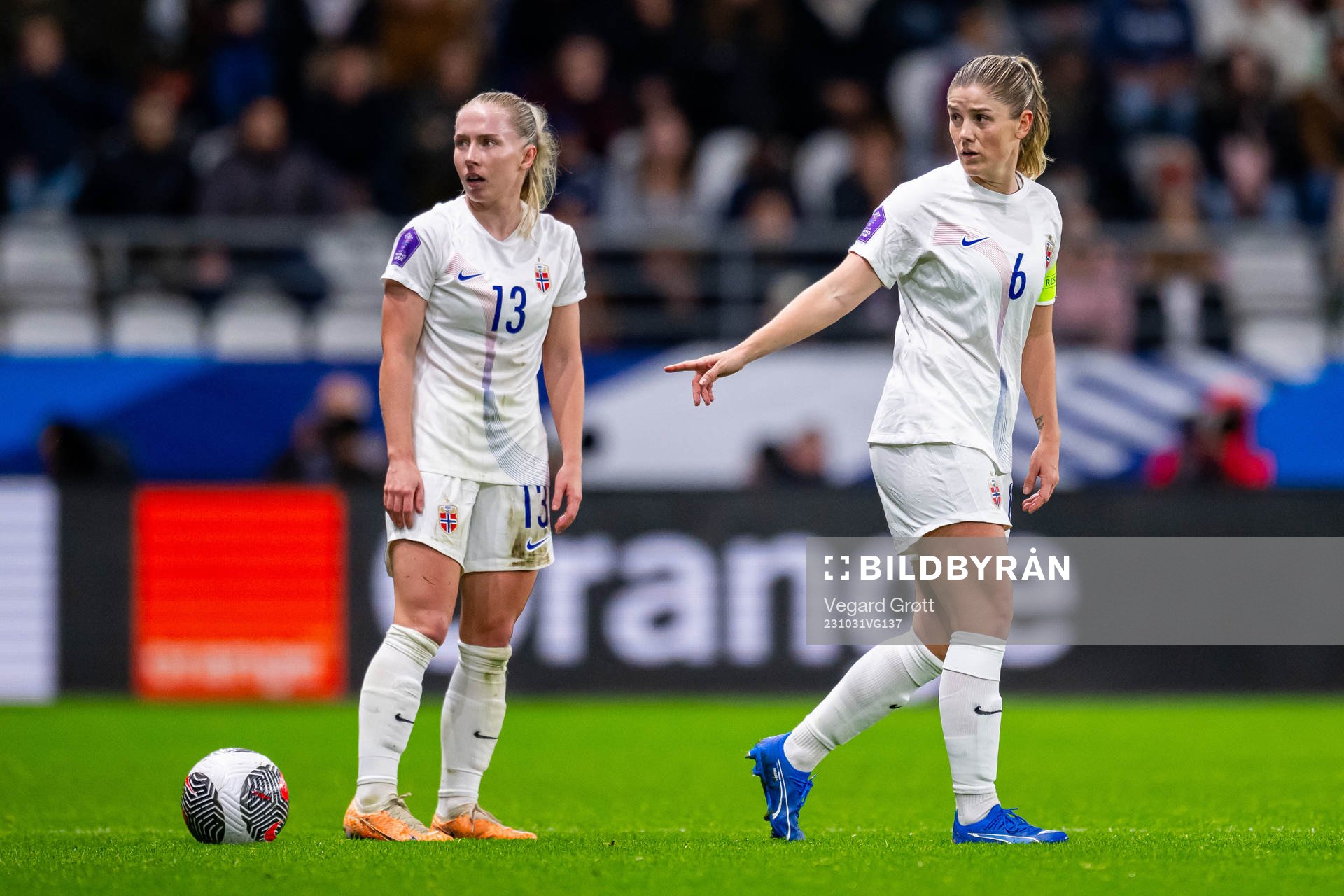 Thea Bjelde and Maren Mjelde of Norway