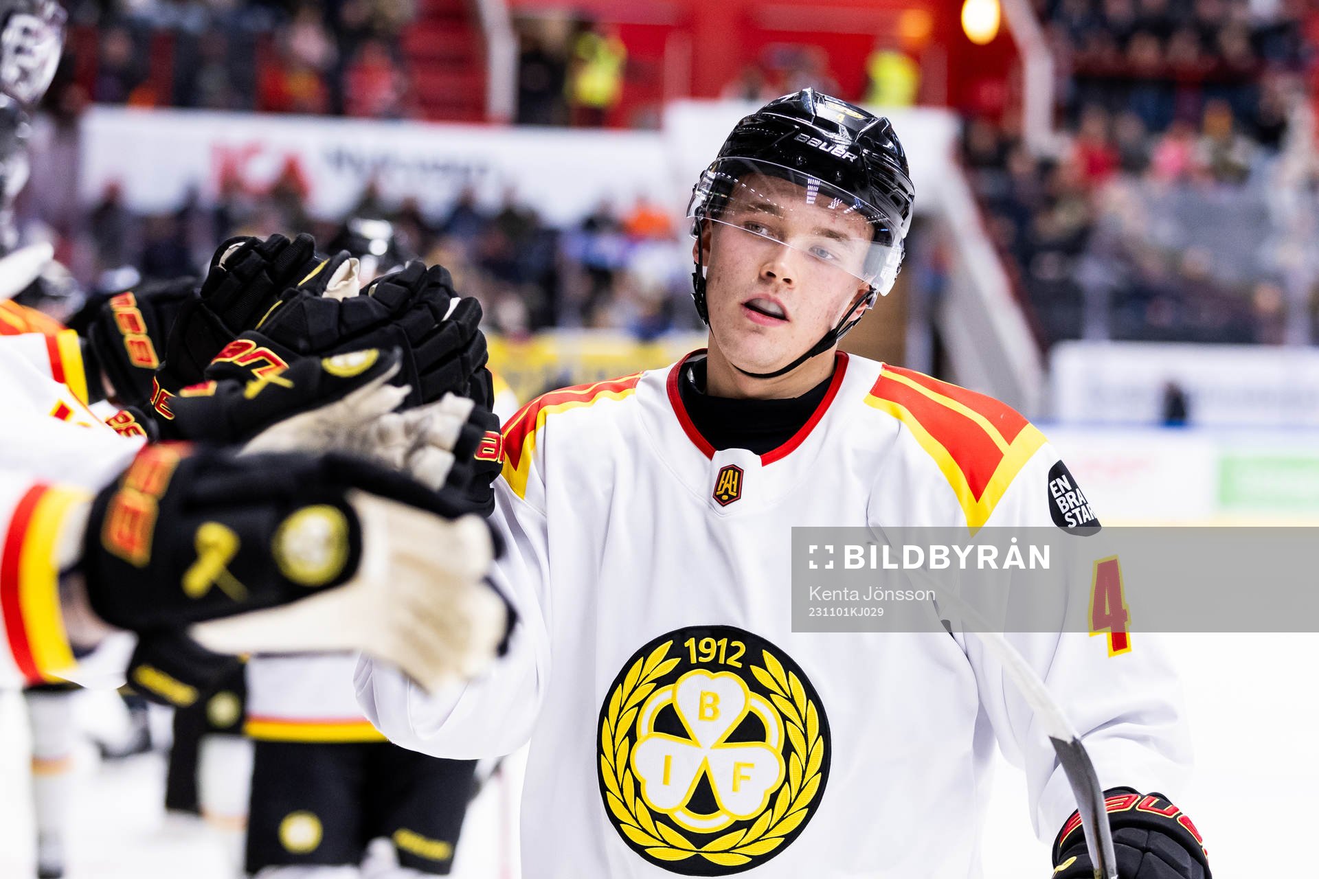 Brynäs Theo Lindstein jublar