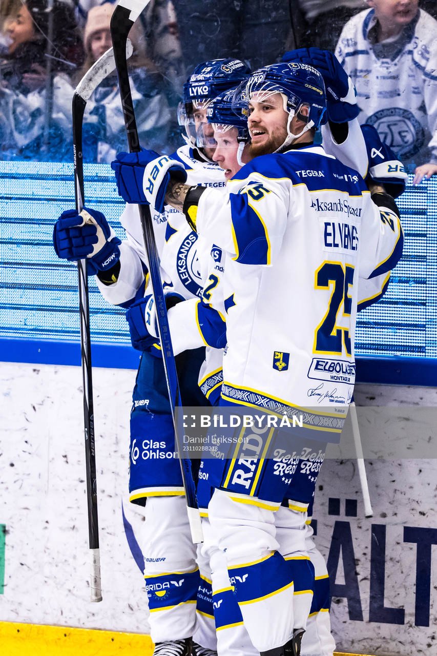 Leksands Kalle Östman och Lucas Elvenes jublar