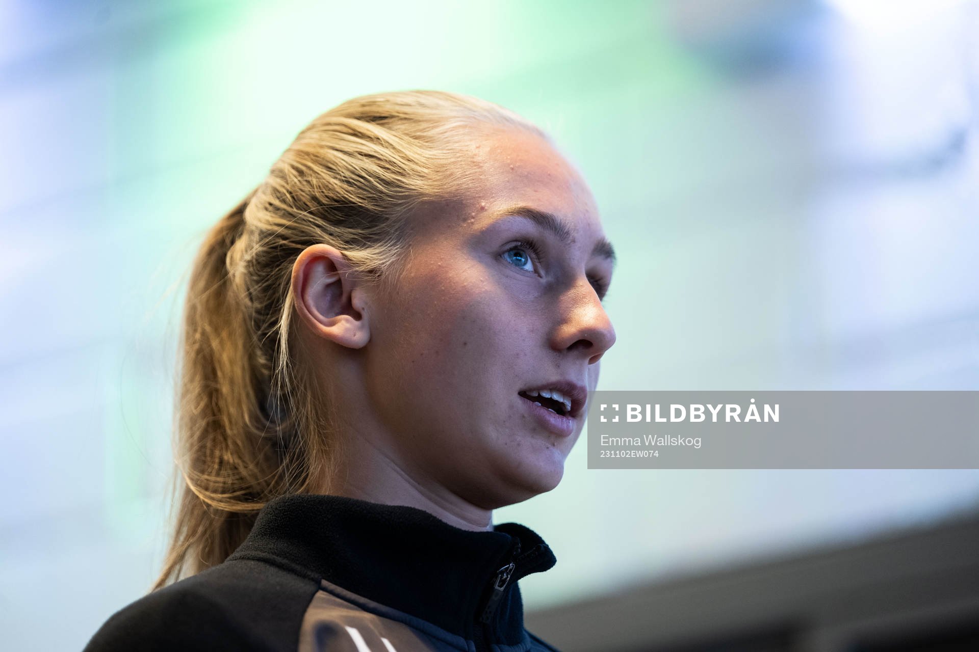 Ellen Wangerheim i mixade zonen efter en träning med Hammarby den 2 november 2023 i Stockholm. 