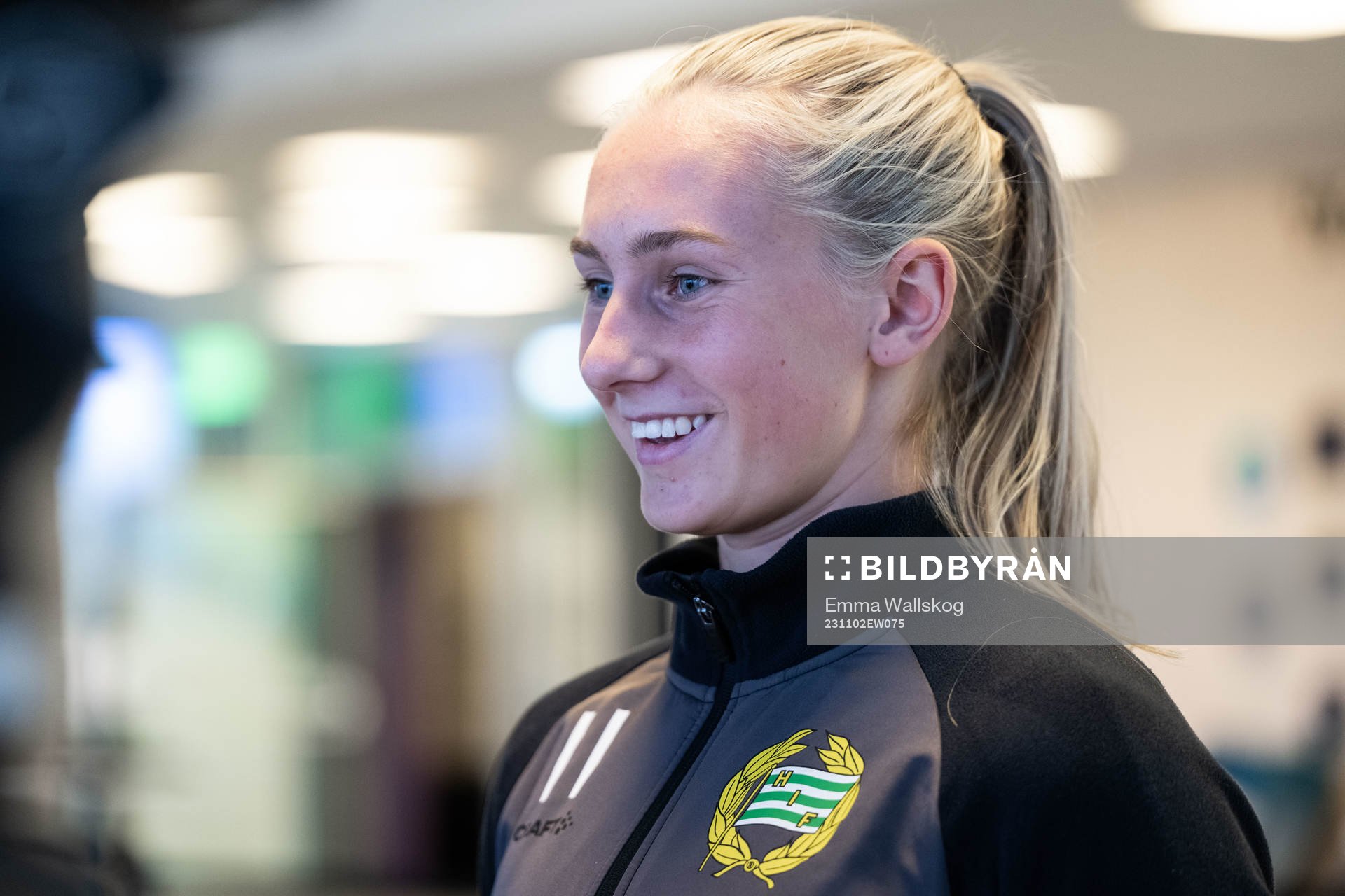 Ellen Wangerheim i mixade zonen efter en träning med Hammarby den 2 november 2023 i Stockholm. 