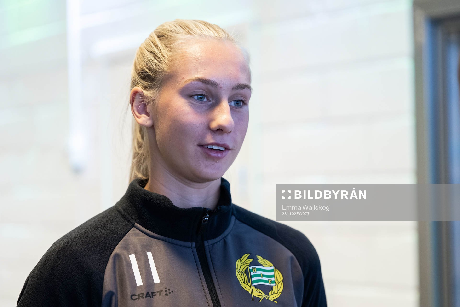 Ellen Wangerheim i mixade zonen efter en träning med Hammarby den 2 november 2023 i Stockholm. 