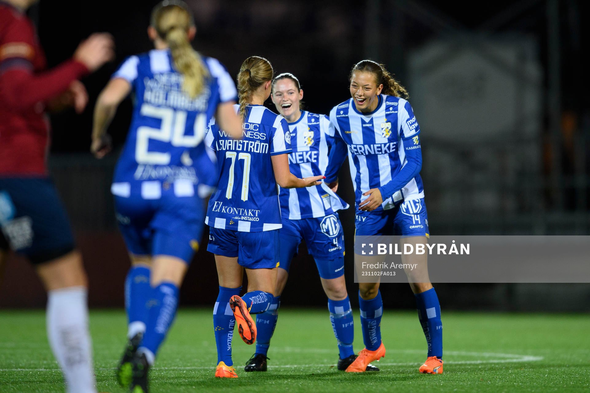 IFK Göteborgs spelare jublar