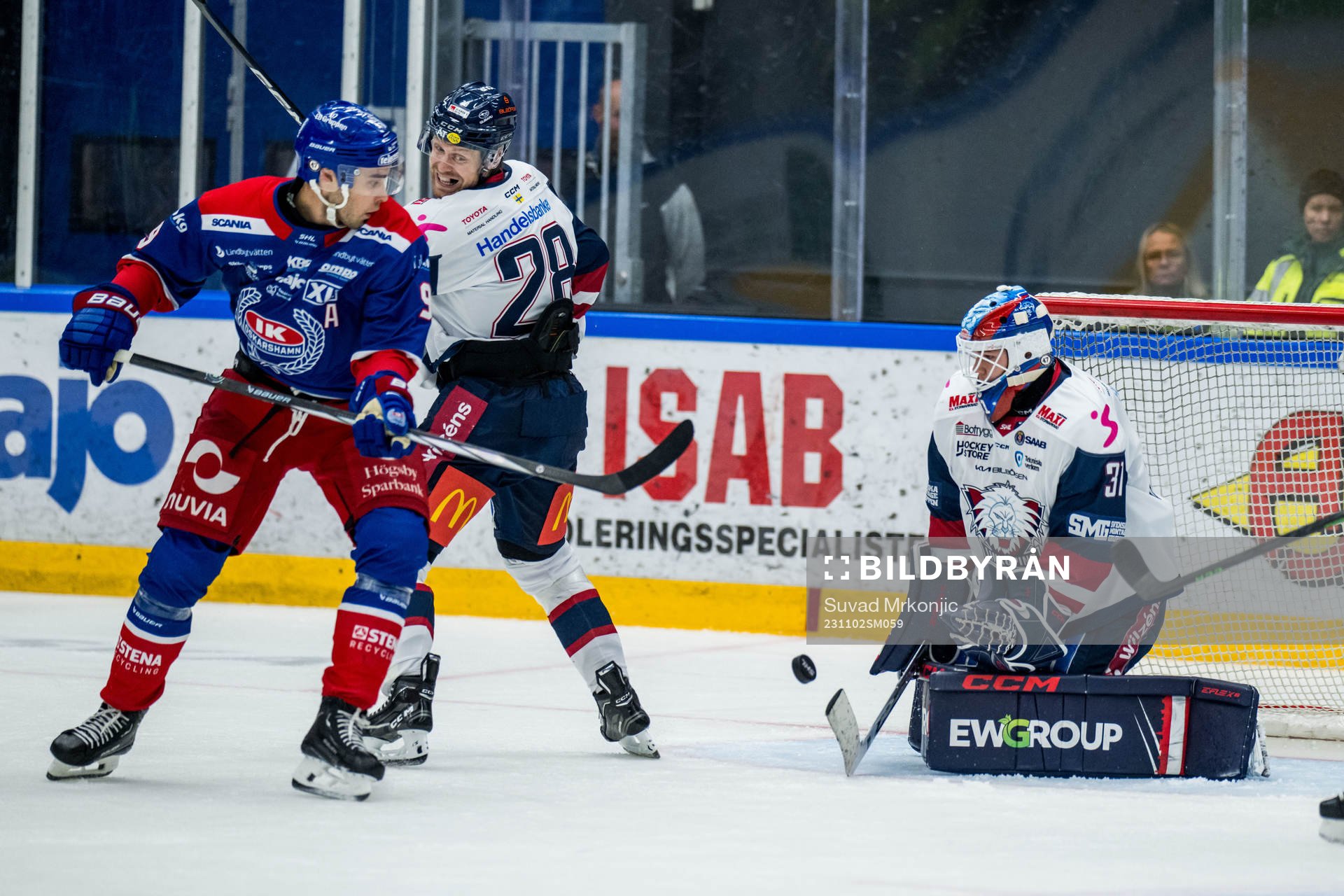 IK Oskarshamns Logan Hutsko och Linköping HCs målvakt