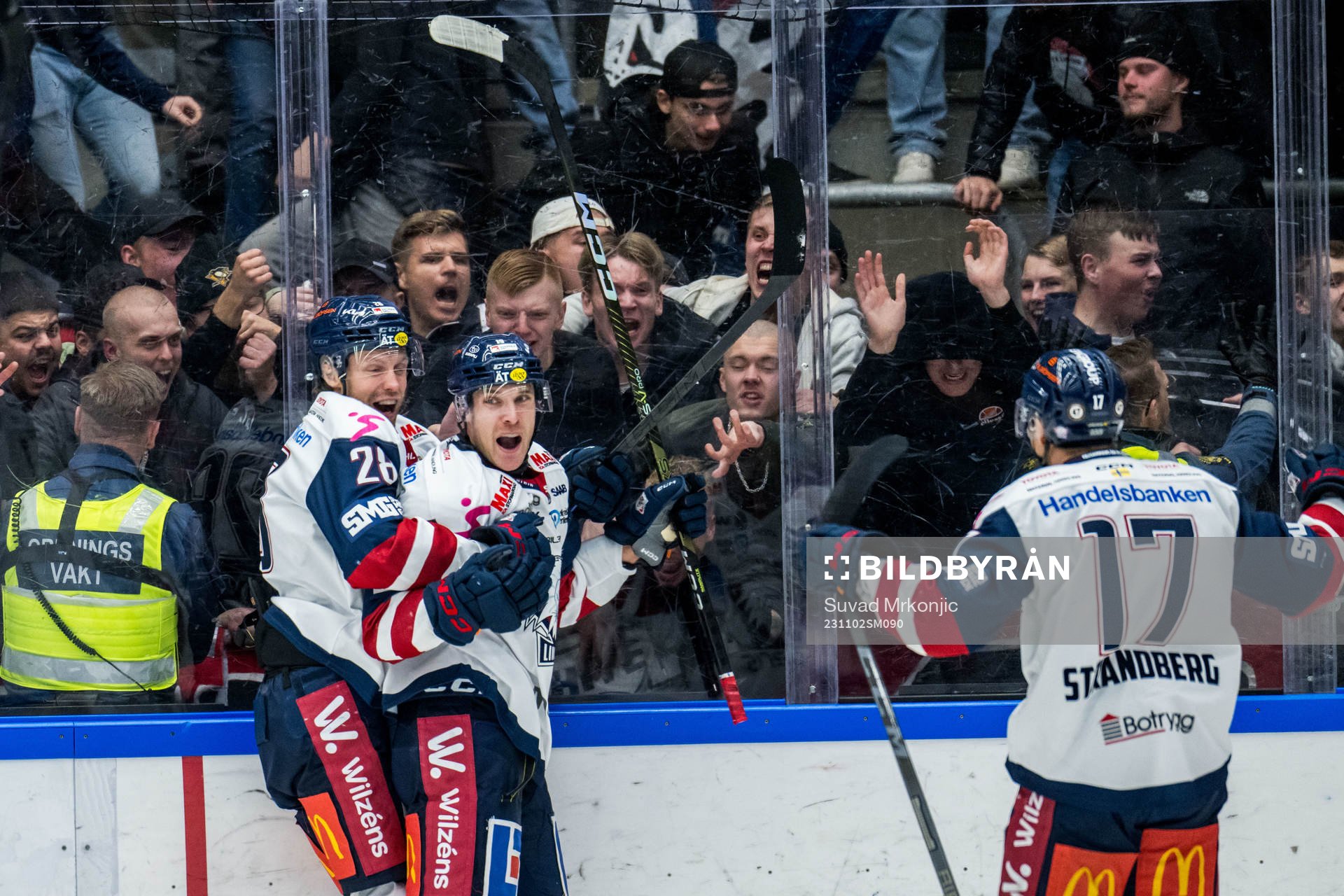 Linköping HCs Patrick Russell jublar