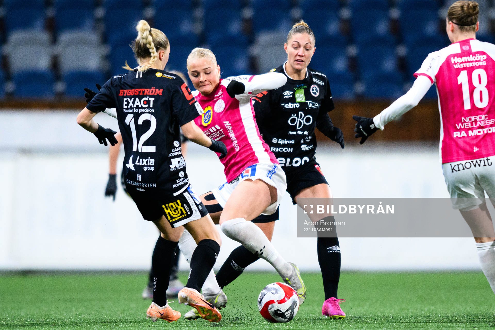 IK Uppsalas Klara Folkesson och Örebros Hannah Davison