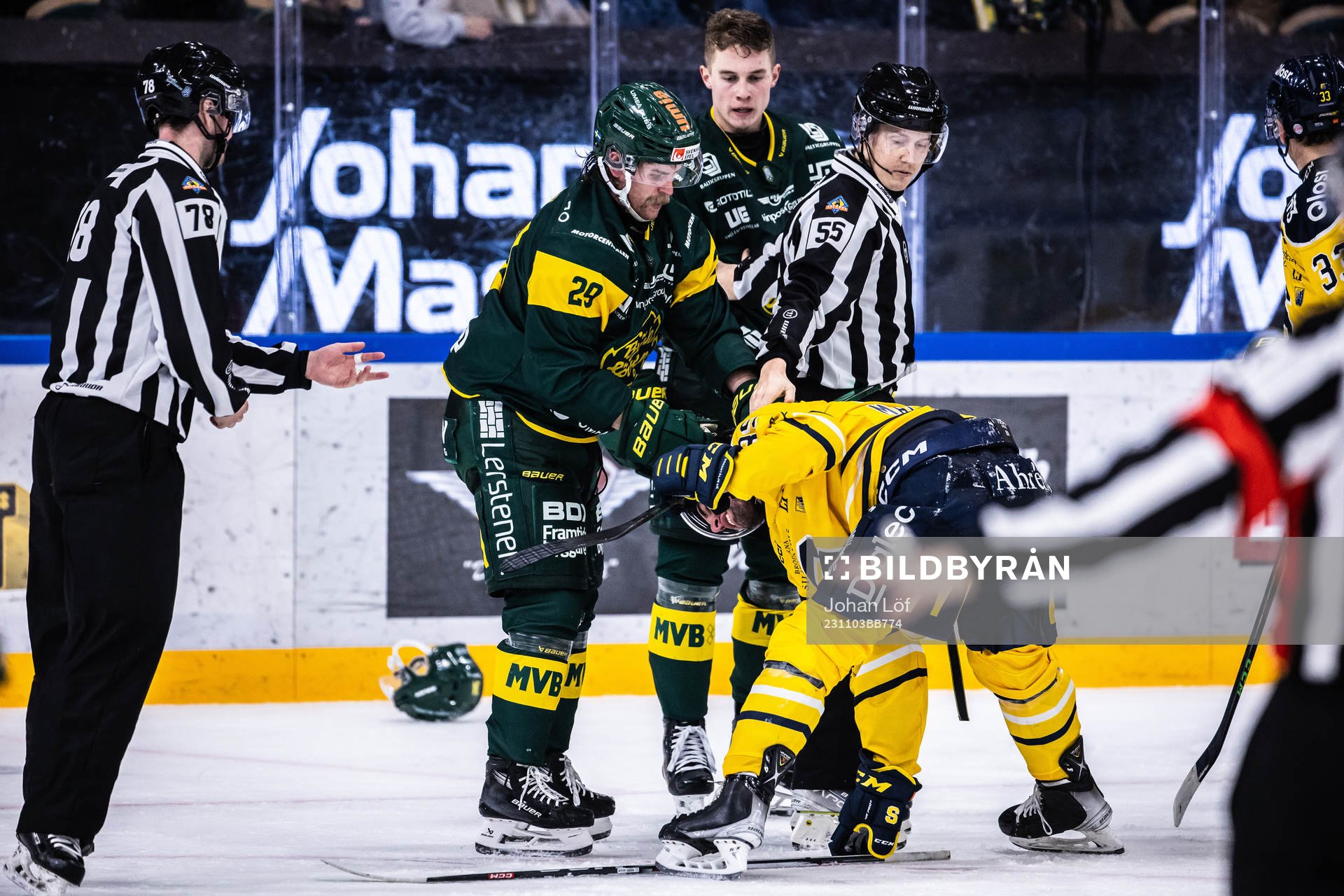 Björklövens Alexander Wiklund och Södertäljes Stelio