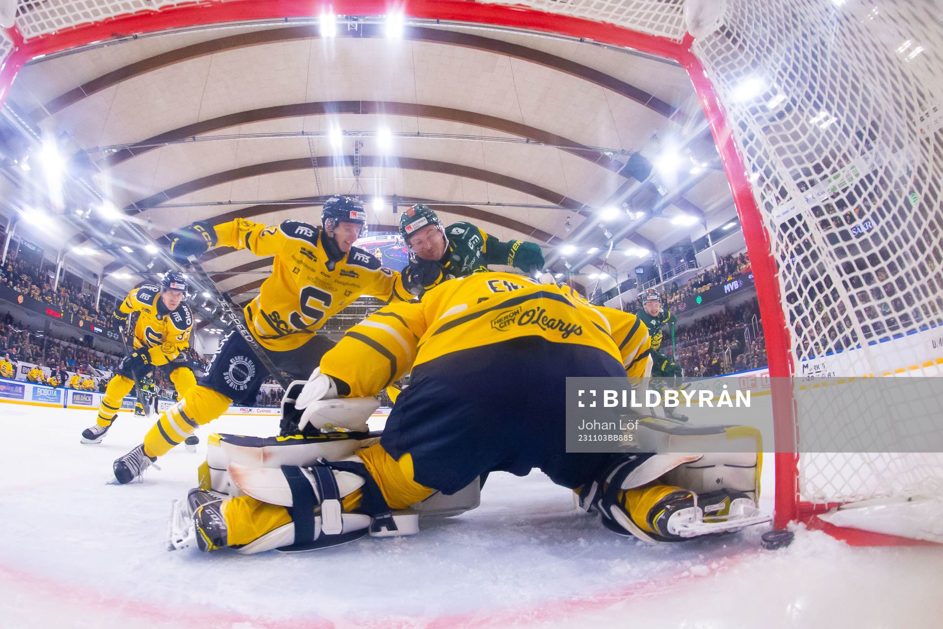 Södertäljes Viktor Liljegren och Björklövens Nicholas
