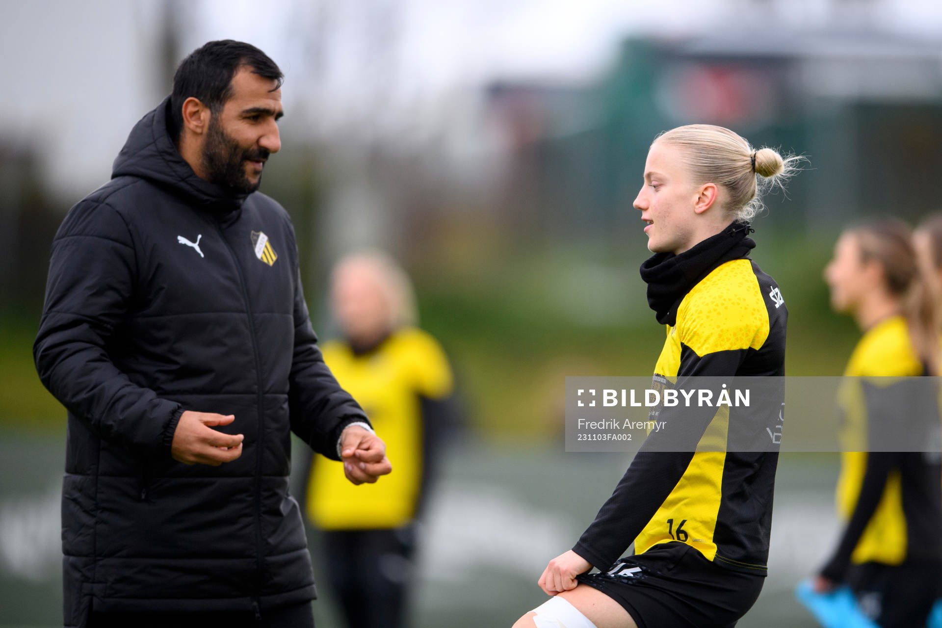 tränare Mak Lind och Anna Sandberg