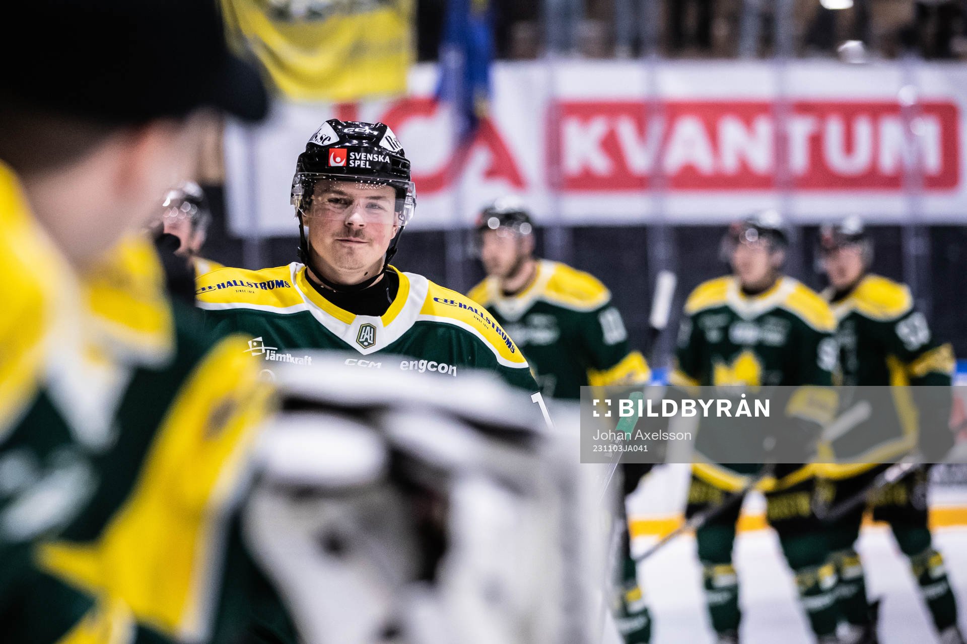 Östersunds Johan Mörnsjö jublar