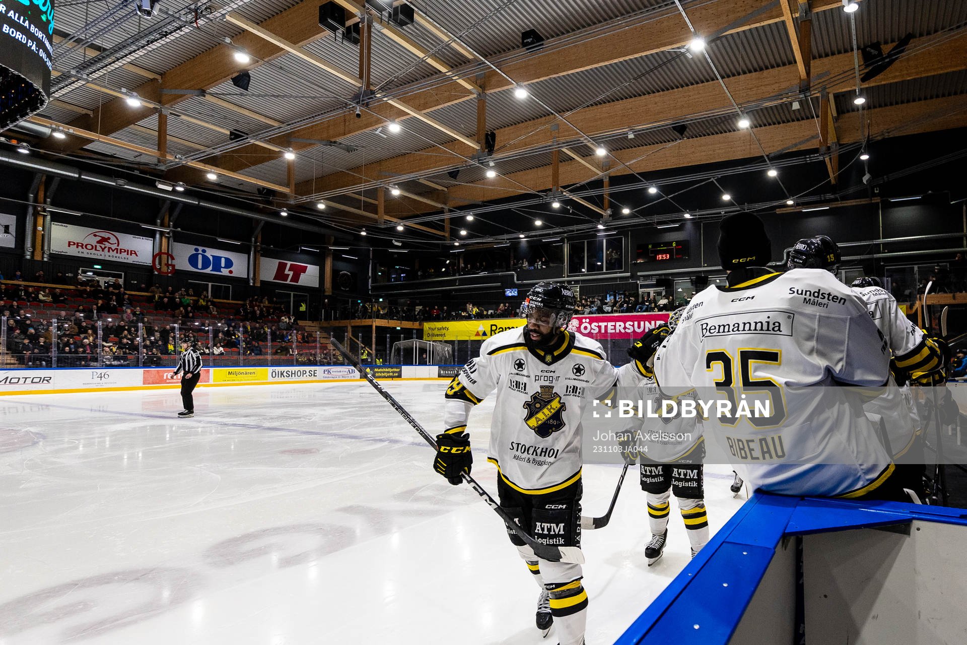 AIKs Daniel Muzito-Bagenda jublar