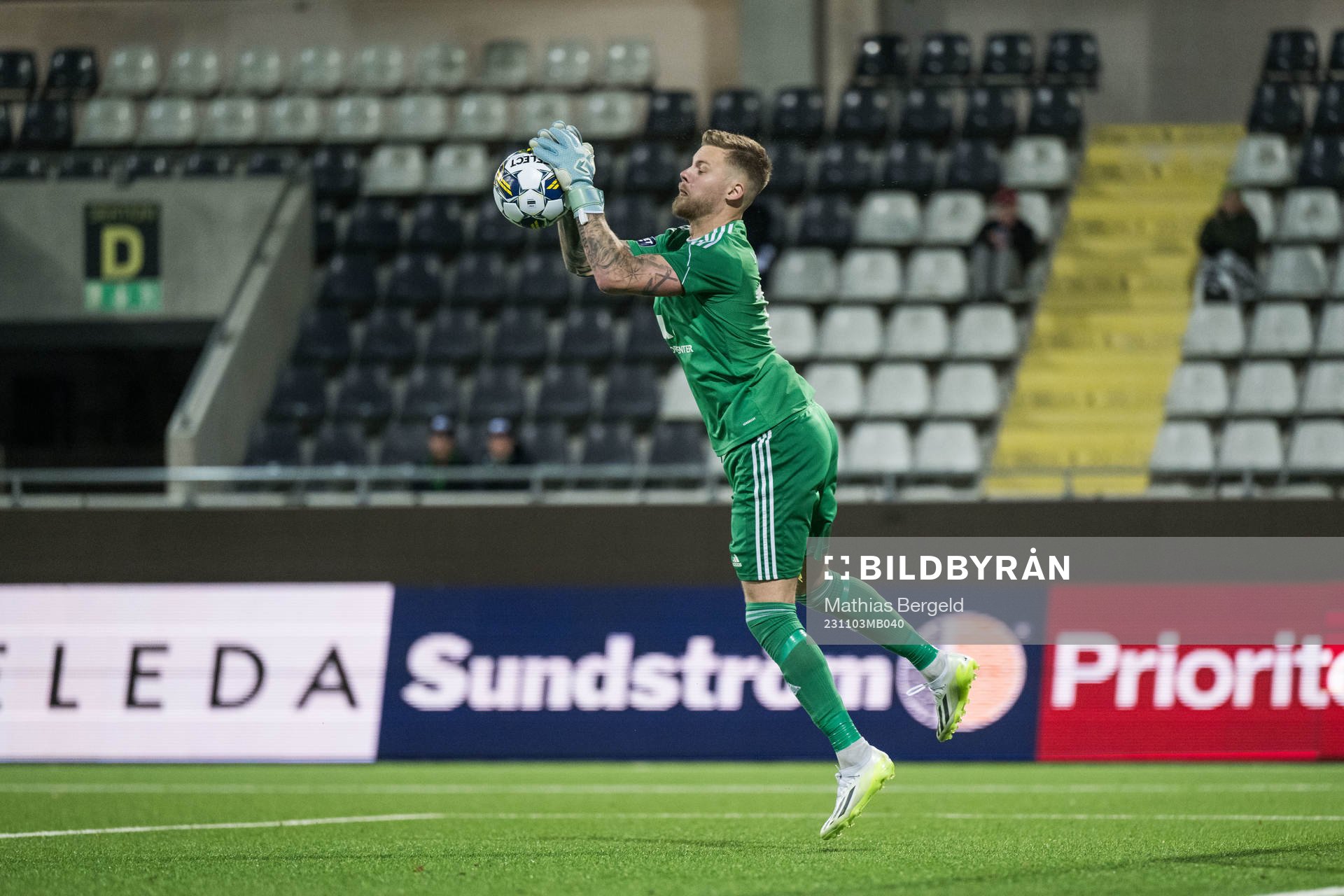 Gefles målvakt Robin Wallinder