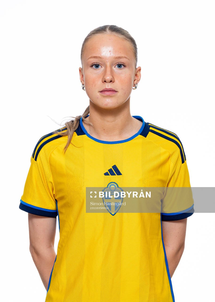 Ella Lundin