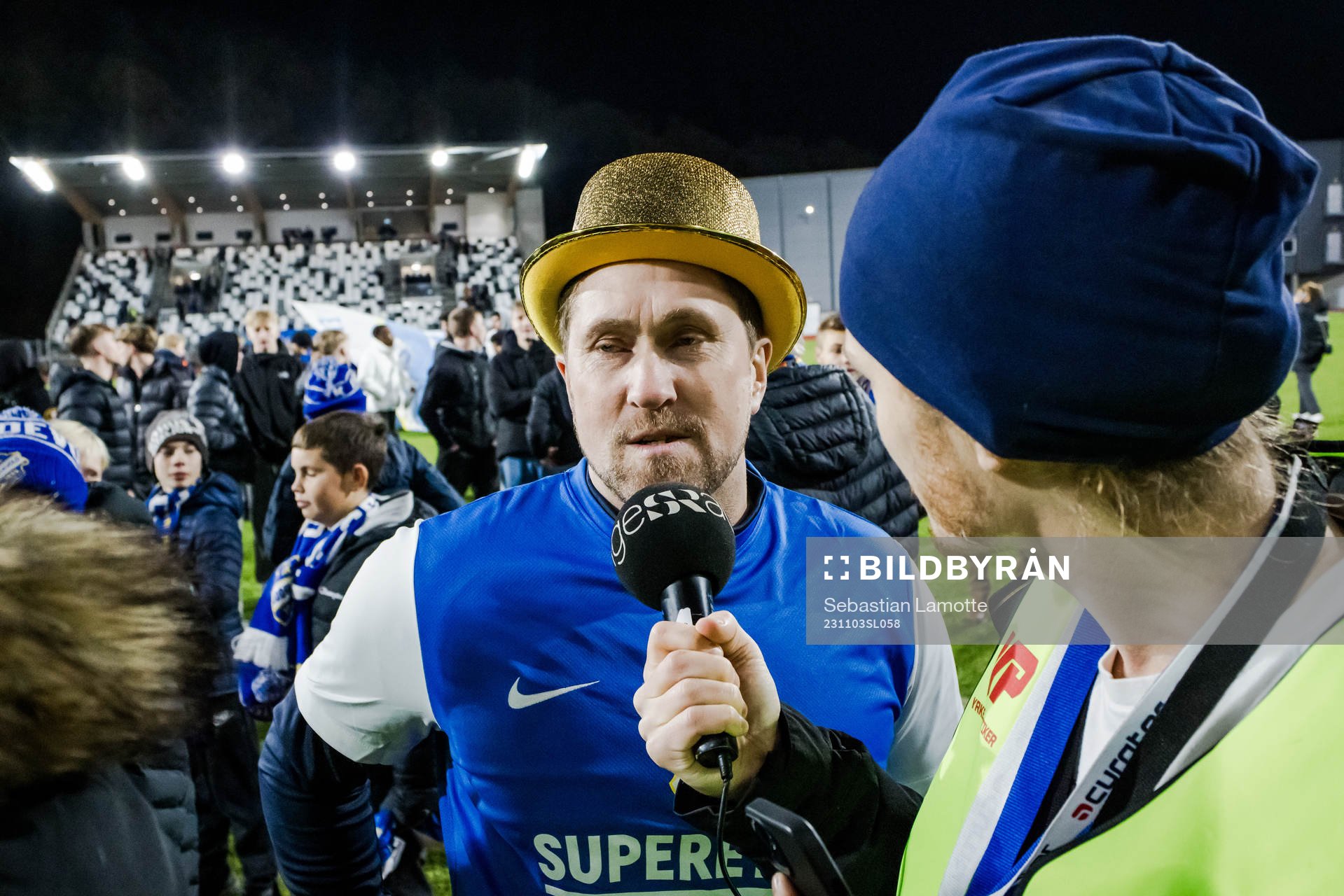 Oddevolds tränare Rickard Nilsson under fotbollsmatchen i Ettan södra mellan Oddevold och Ahlafors den 3 november 2023 i Uddevalla.