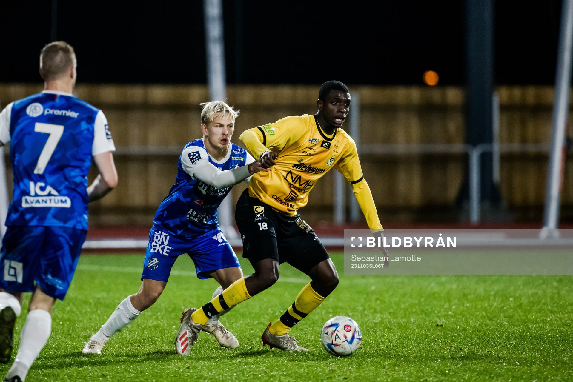 Oddevolds Philip Engelbrektsson och Ahlafors Anomnachi Chidi