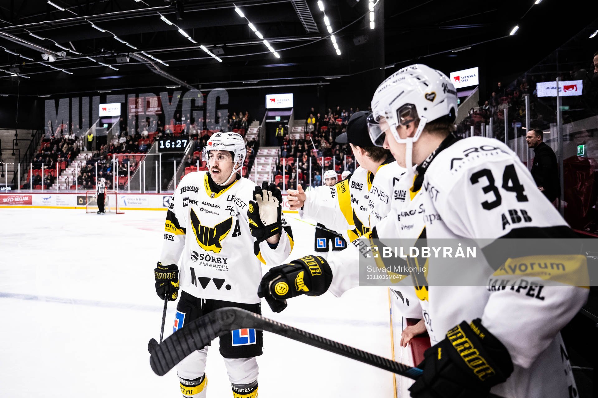 Västerås Nicholas Hutchison jublar