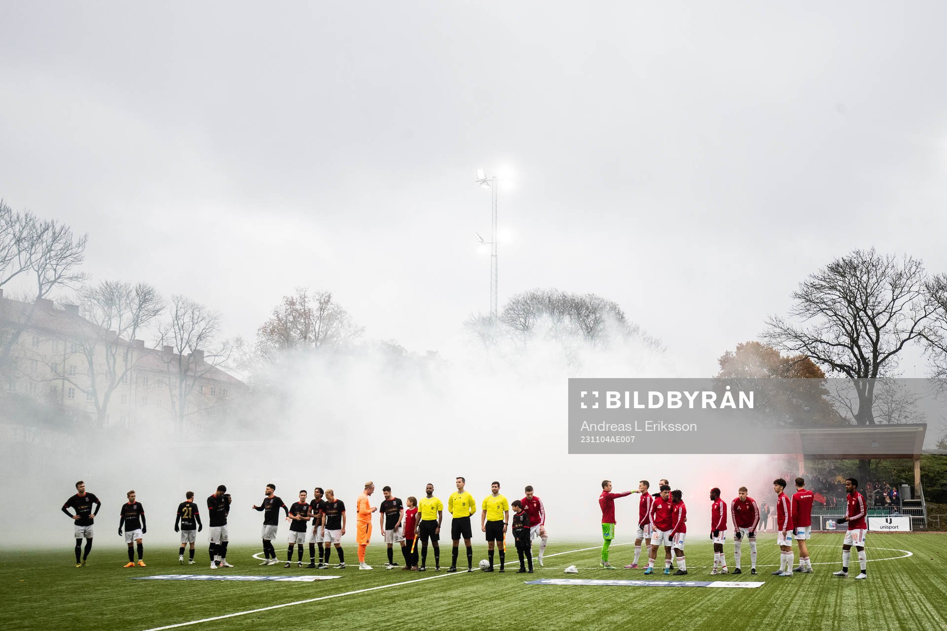 FC Stockholms och Sandvikens spelare