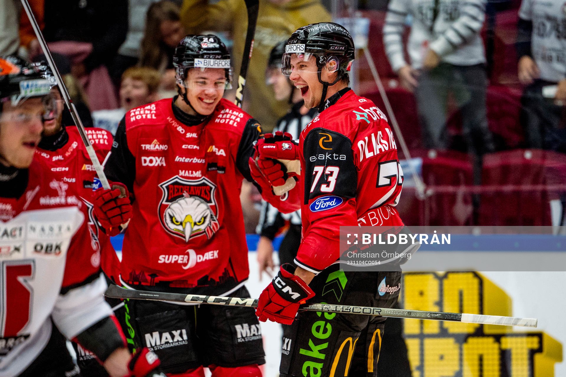 Malmö Redhawks Adam Ollas Mattsson jublar