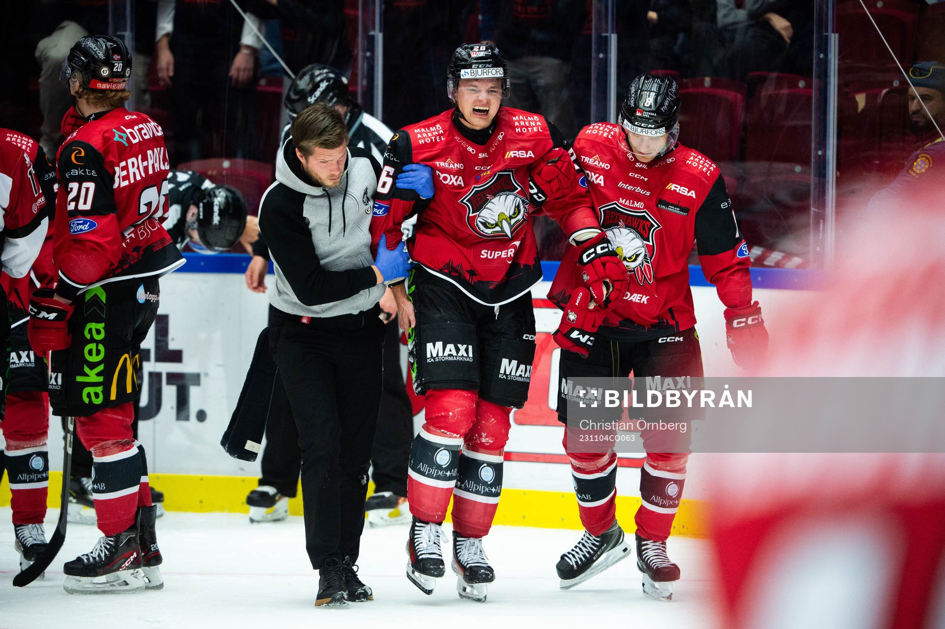 Malmö Redhawks Teemu Kivihalme har ont