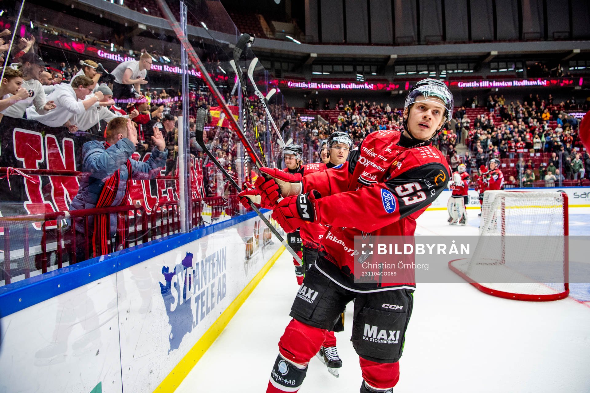 Malmö Redhawks Albert Sjöberg jublar