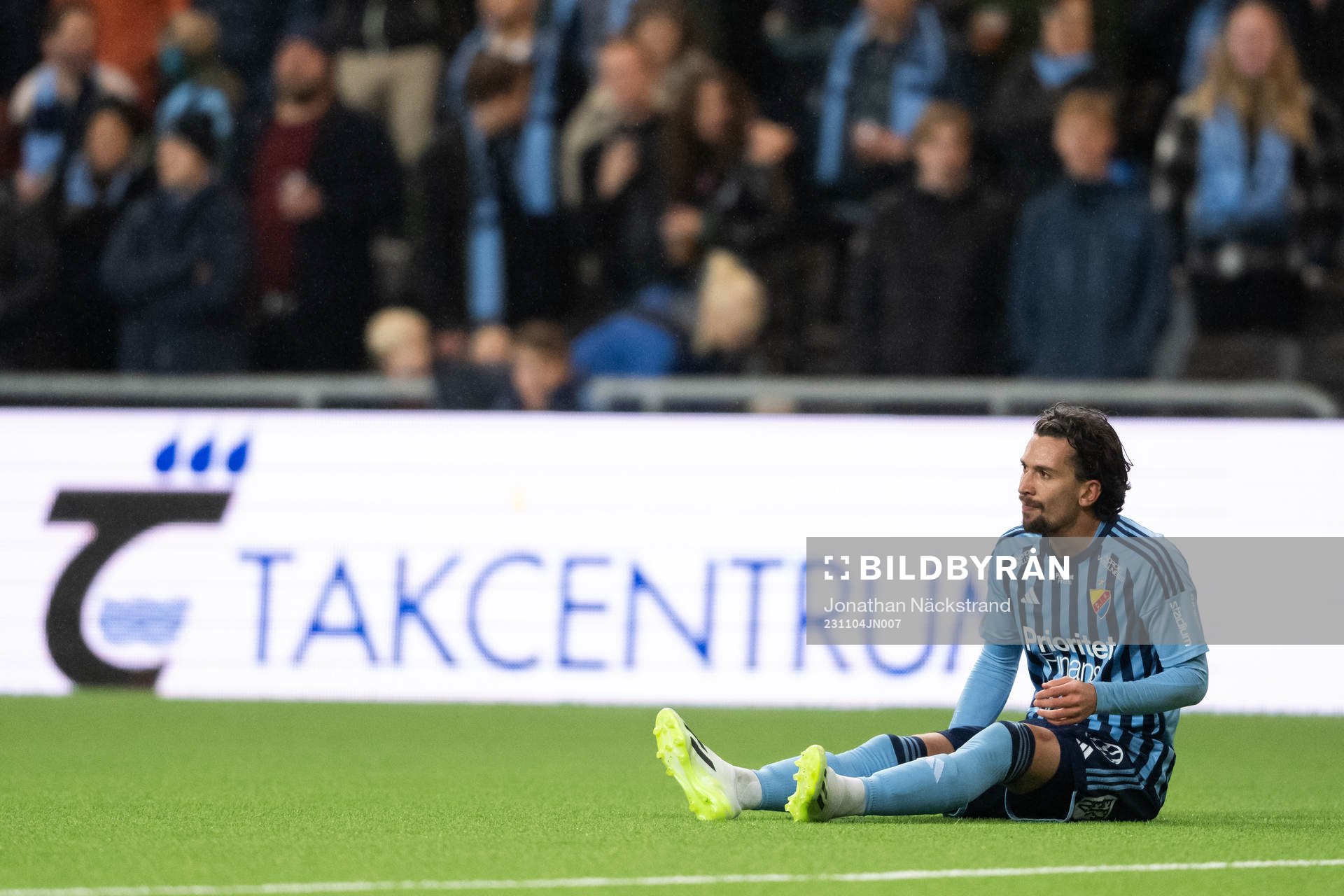 Djurgårdens Gustav Wikheim har ont