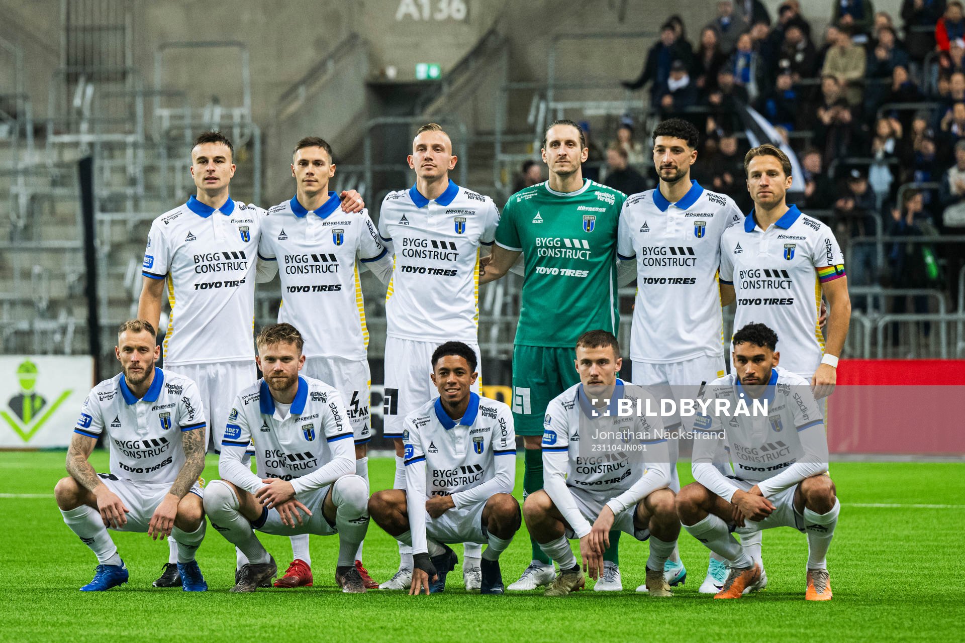 Sirius startelva ställer upp för en lagbild