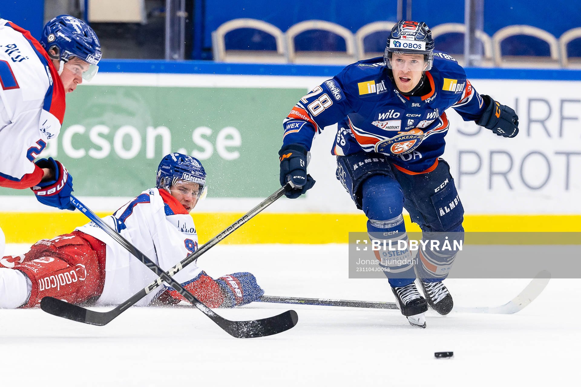 Oskarshamns Logan Hutsko faller