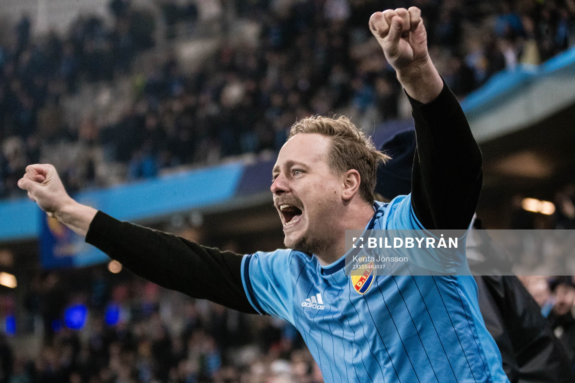 Djurgårdens supportrar jublar