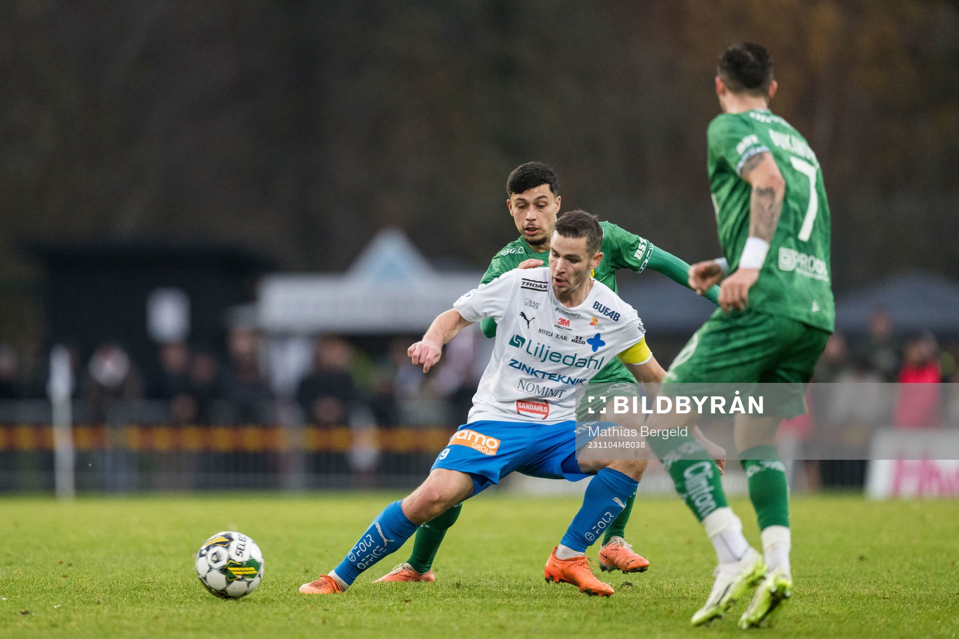 Hammarbys Alper Demirol och Värnamos Oscar Johansson