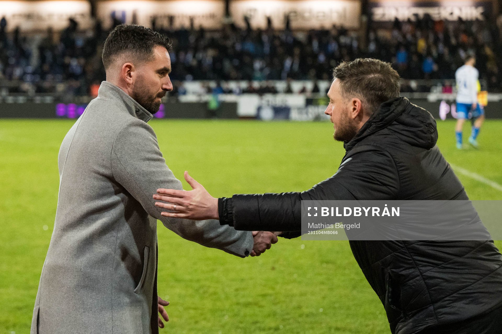 Hammarbys tränare Abel Lorincz och Värnamos tränare Kim
