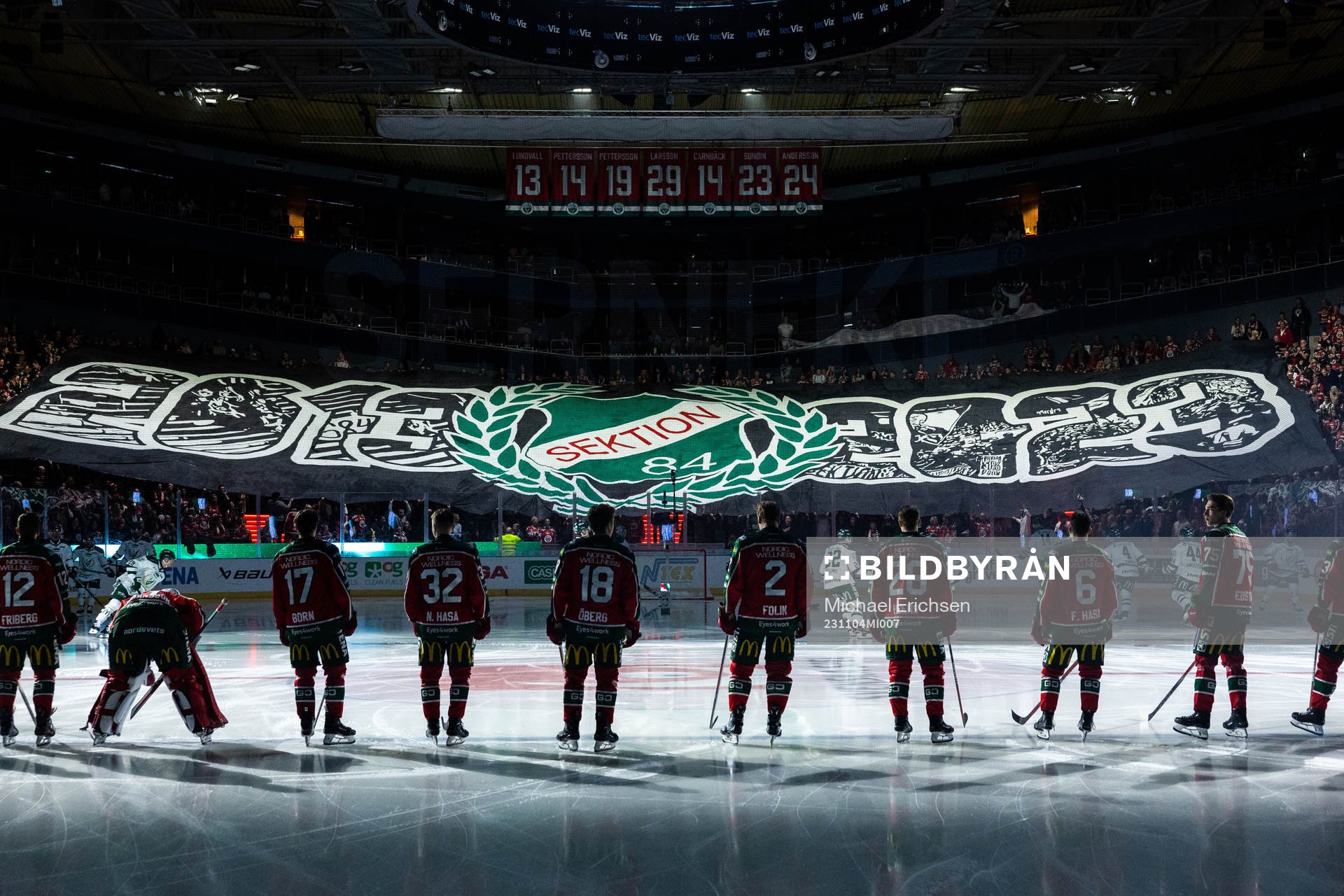 Frölundas supportrar med tifo