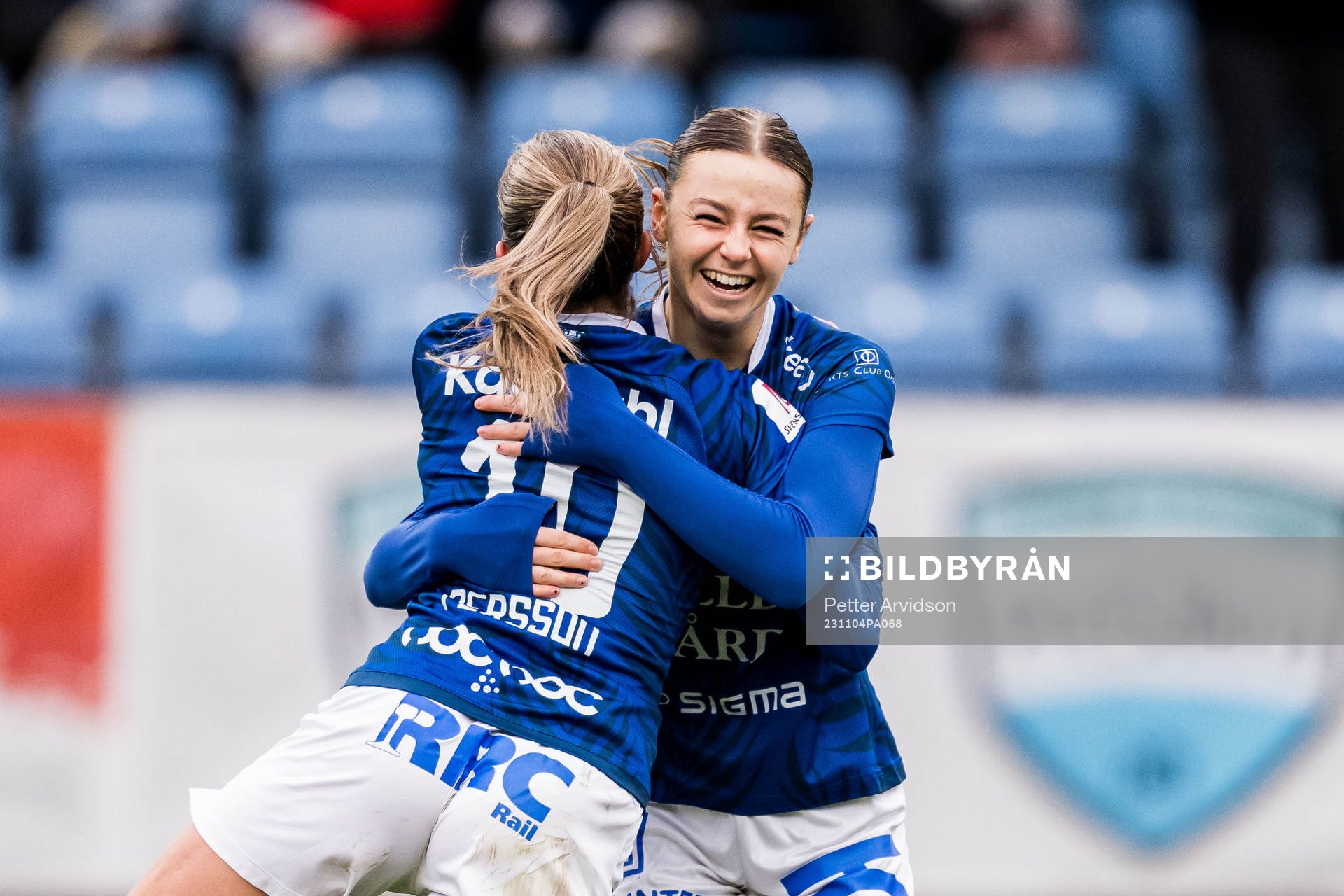 Trelleborgs Alice Egnér och Hanna Persson jublar